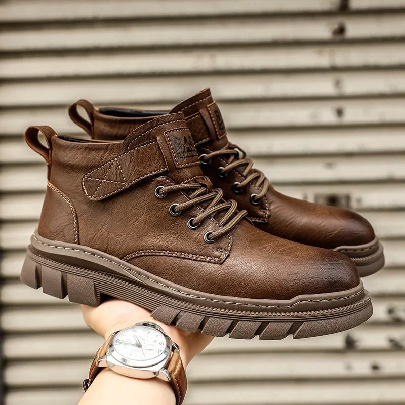 Bota Masculina Vanguard em Couro 100% Legítimo +BRINDES: Cinto de Couro, Carteira e Relógio