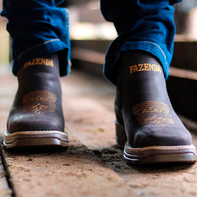 Kit Bota Fazenda em Couro Bovino Legítimo +3BRINDES: Boné, Bainha e Faca